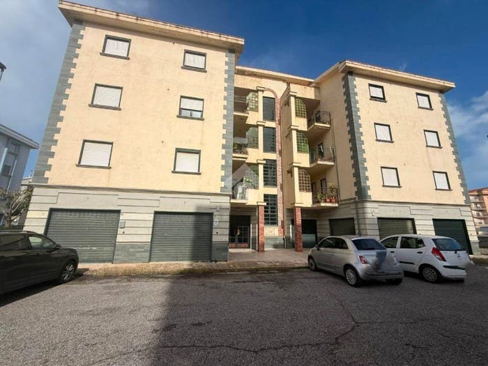 Appartamento quadrilocale in vendita in Via F Joele, Rossano Stazione, CoriglianoRossano