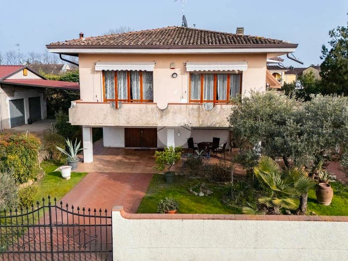 Casa trilocale in vendita in Via Pozzarello, Grazie, Curtatone