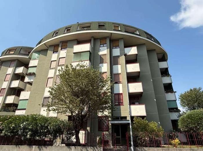 Appartamento con 6 locali in vendita in Via Monte Cervino, Melzo