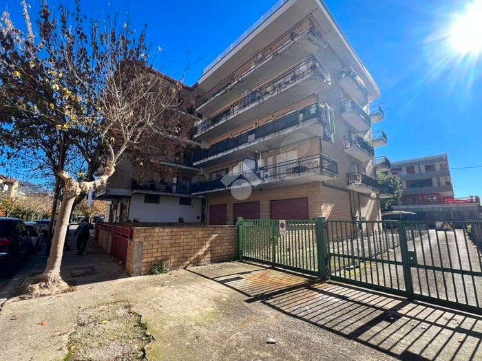 Appartamento trilocale in vendita in Via Leopardi, Centro, Cassino