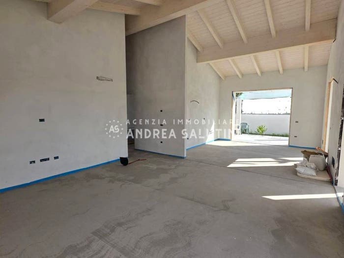 Casa quadrilocale in vendita in Via P Pieruccetti, Fornacette, Calcinaia