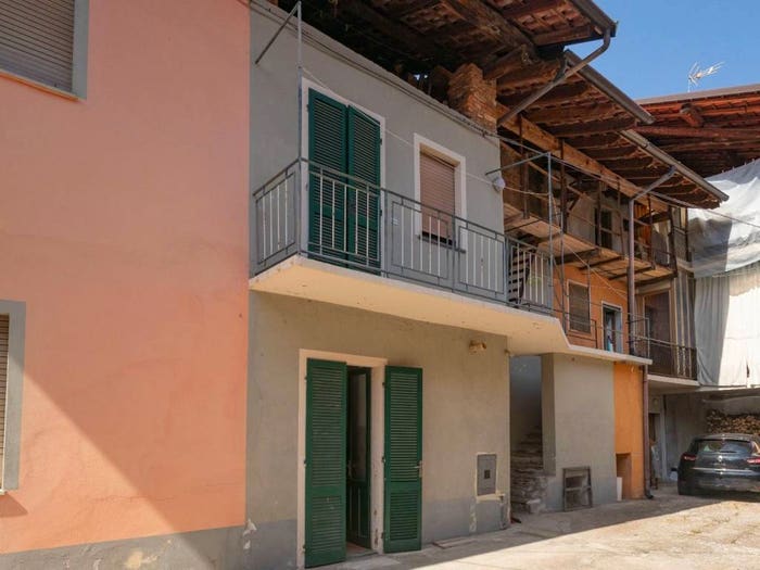 Casa quadrilocale in vendita in Via Asilo, Cavaglio d'Agogna