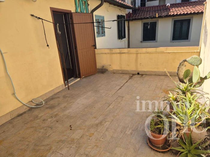 Appartamento quadrilocale in vendita in Via Pietro Martini, Zola Galilei, Livorno
