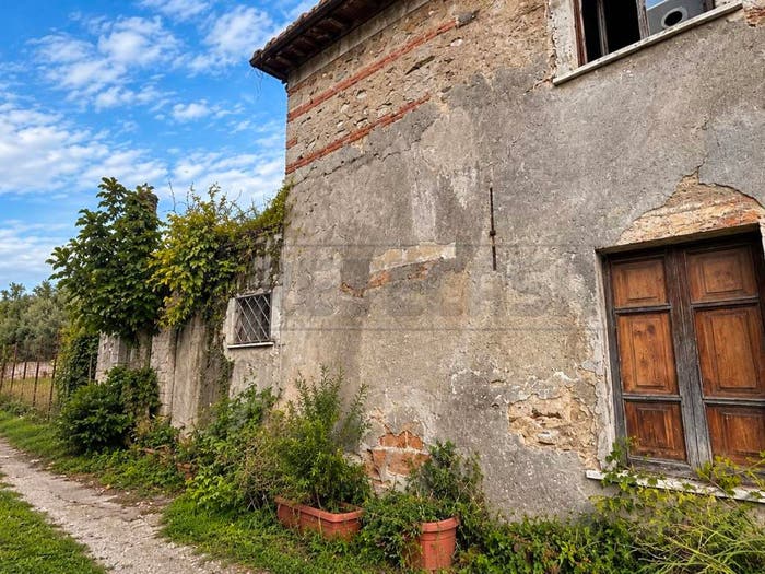 Casa trilocale in vendita in Via Anacarsi Nardi, Rinchiostra Quercioli, Massa