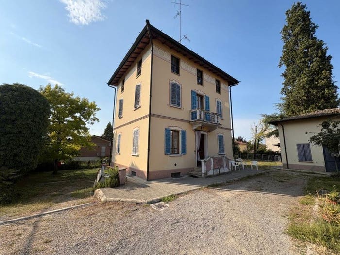 Casa con 5 locali in vendita in Via della Repubblica, Centro, Cavriago