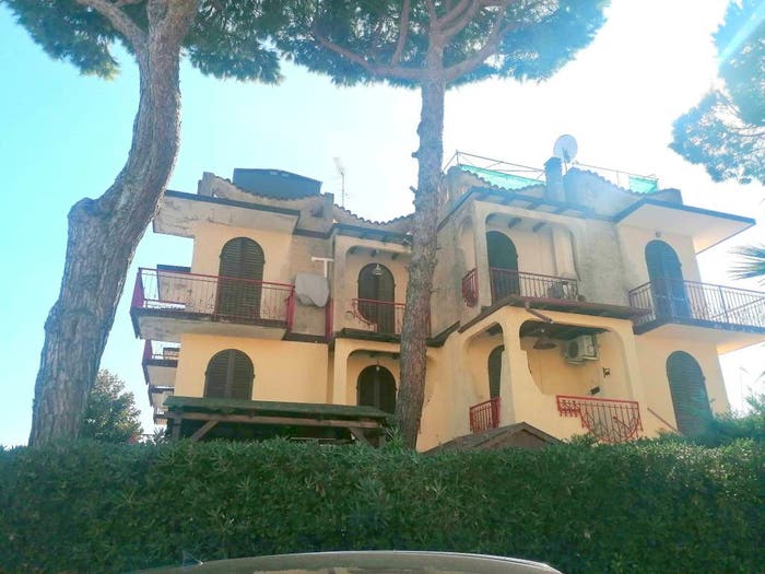 Appartamento trilocale in vendita in Viale Santo Domingo, Lido delle Nazioni, Comacchio