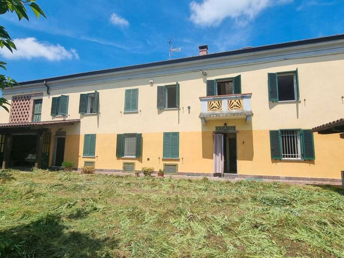 Casa con 6 locali in vendita in Via Camicia, Vigliano d'Asti