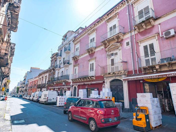 Appartamento trilocale in vendita in Via Vittorio Emanuele II, Centro Storico, Catania