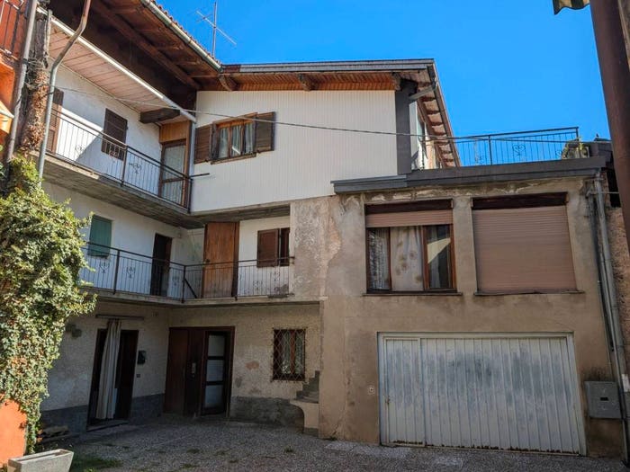 Casa con 6 locali in vendita in Via Carlo Cerrini, Cuasso Al Piano, Cuasso al Monte