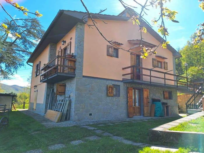 Casa con 6 locali in vendita in Via di Pomino, Centro, Pelago