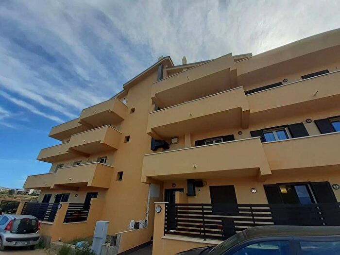 Appartamento trilocale in vendita in Via Risorgimento SNC, Campo Calabro