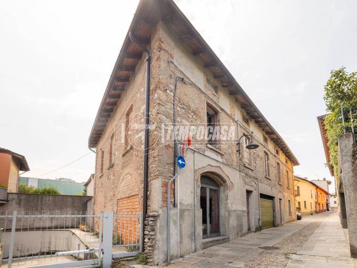 Casa con 5 locali in vendita in Via Roma, Centro, Ranica