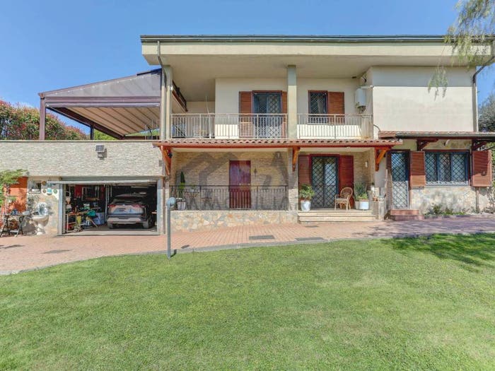 Casa con 6 locali in vendita in Via Valerio Giacomini, Castel di Leva, Roma
