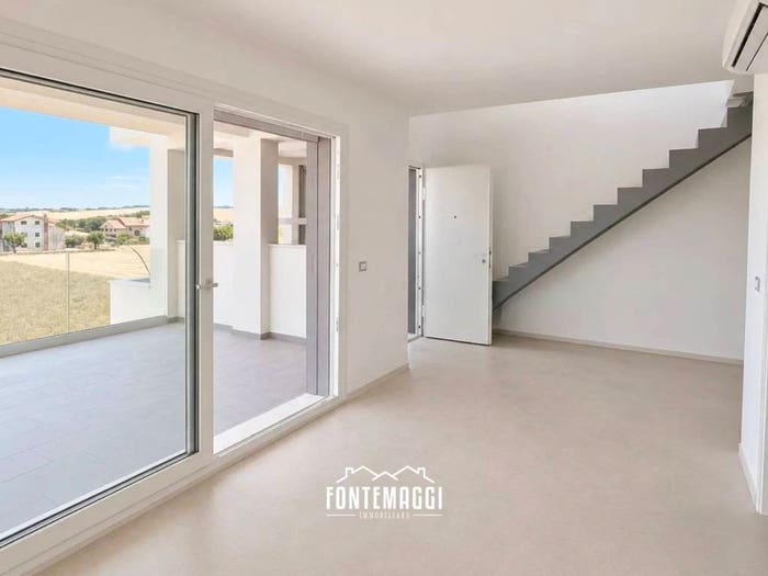 Appartamento trilocale in vendita in Via Perugino, Mondolfo