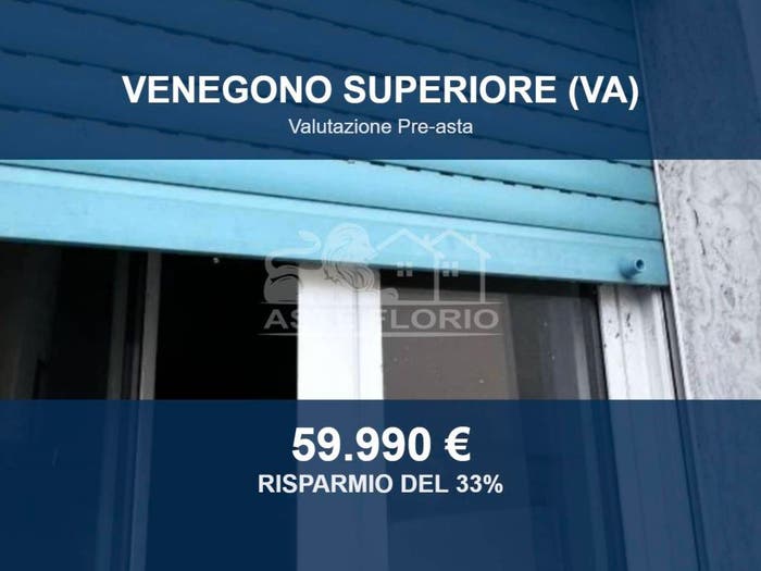 Appartamento trilocale in vendita in Via Paolo Busti, Venegono Superiore