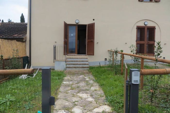Casa bilocale in vendita in Strada di Salteano, Asciano