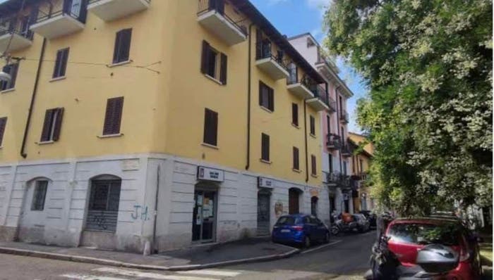 Appartamento trilocale in vendita in Piazza Garibaldi Anita, Baggio, Milano