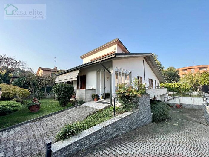 Casa con 5 locali in vendita in Piazza Albarola, San Fereolo Albarola Faustina, Lodi