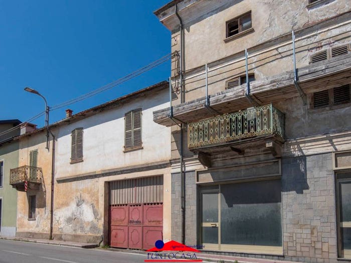 Appartamento quadrilocale in vendita in Via Giacomo Matteotti, Centro, Caraglio
