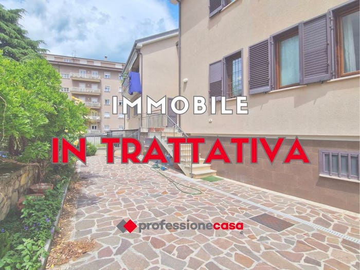 Appartamento trilocale in vendita in Via Stefano Santucci, Santa Barbara San Sisto, L'Aquila