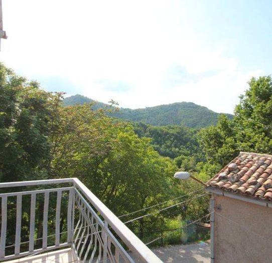 Appartamento con 5 locali in vendita in Via Venelle, Centro, Serra Sant'Abbondio