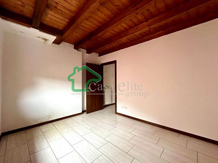 Appartamento trilocale in vendita in Via Fratelli Cairoli, Centro, Sant'Angelo Lodigiano