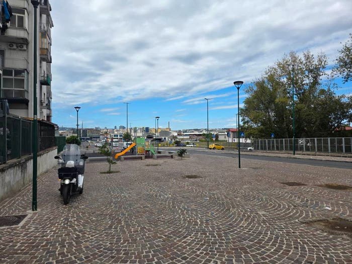 Appartamento trilocale in vendita in Via delle Repubbliche Marinare, Barra, Napoli
