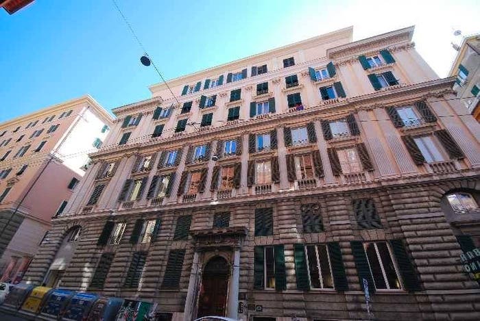 Appartamento con 6 locali in vendita in Via Assarotti, Centro Città, Genova