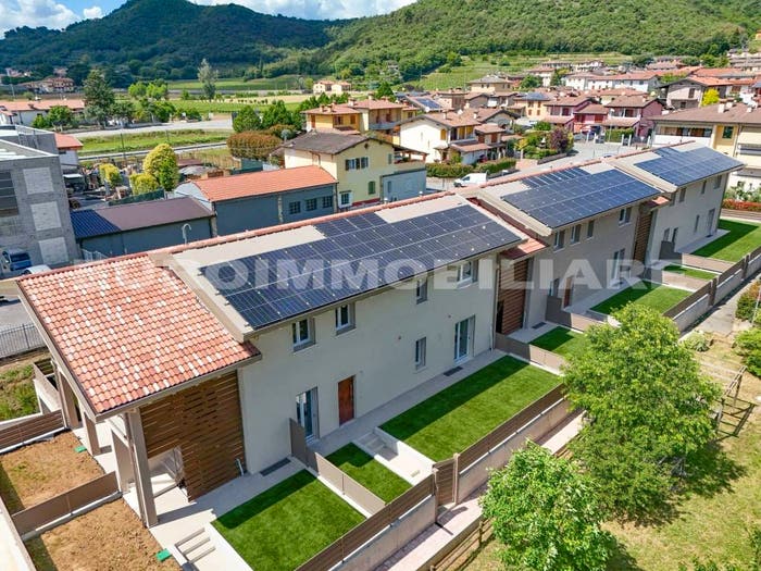 Appartamento quadrilocale in vendita in Via dei Ciliegi, Ronco, Gussago