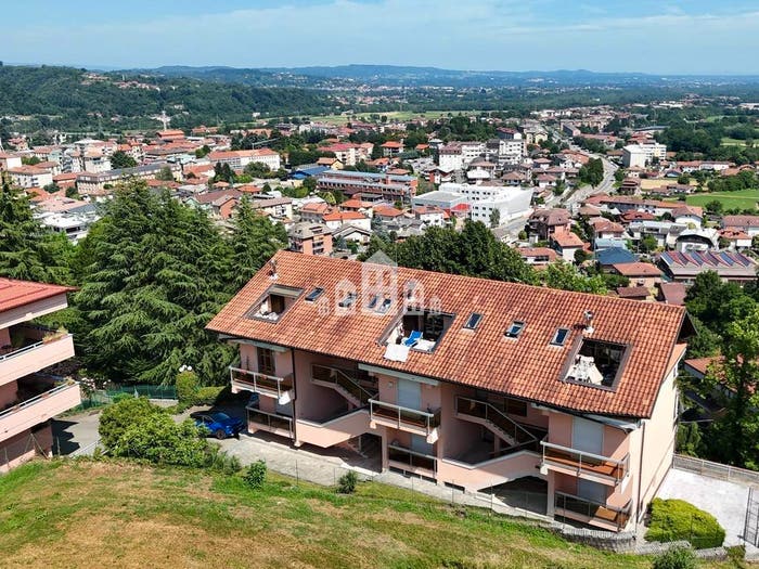 Appartamento trilocale in vendita in Località costosa, Centro, Cuorgnè