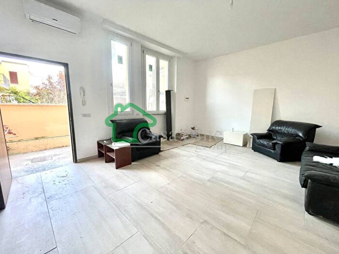 Appartamento trilocale in vendita in Via Borgo Adda, Città Bassa Laghi, Lodi