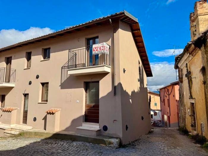 Casa trilocale in vendita in Via della Rua, Bagno Monticchio, L'Aquila