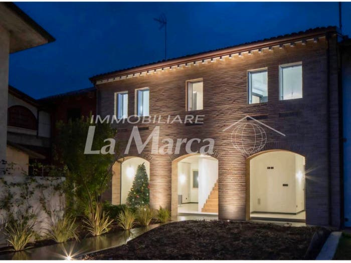 Casa con 6 locali in vendita in Via Talponera, Ponzano, Ponzano Veneto