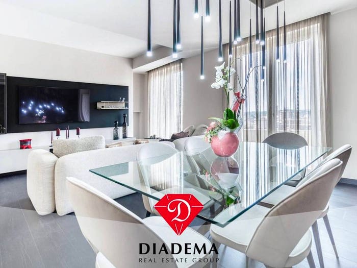 Casa quadrilocale in vendita in Via Ivrea, Semicentro Ospedale, Gallarate