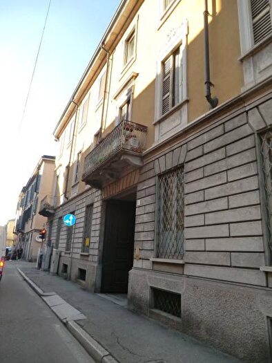 Appartamento quadrilocale in vendita in Via Settembre, Centro Storico, Lodi