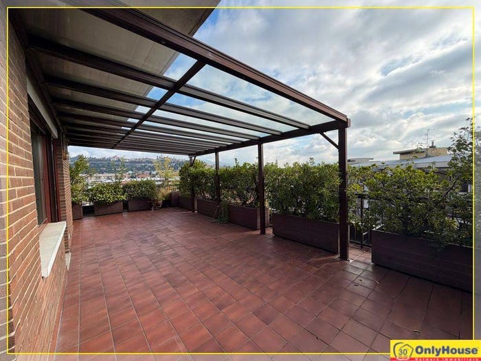Casa quadrilocale in vendita in Via Giuseppe Gaudenzi, San Paolo, Bergamo