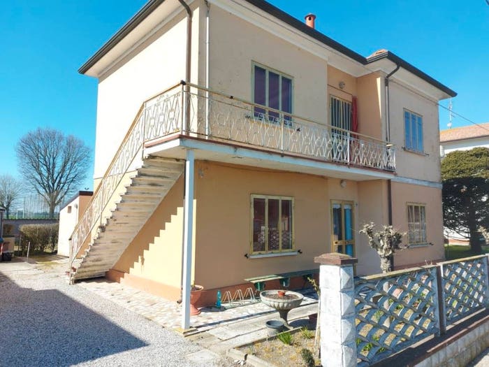 Casa con 6 locali in vendita in Sabbioncello San Pietro, Copparo