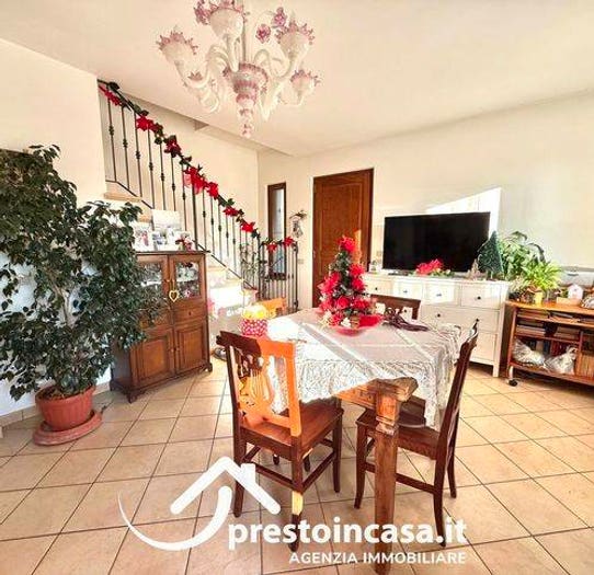Casa con 5 locali in vendita in Via Pietra A Padule, Bozzano Quiesa, Massarosa