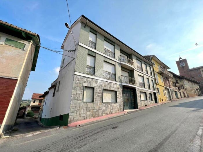 Casa con 6 locali in vendita in Via Mairano, Centro, Montechiaro d'Asti