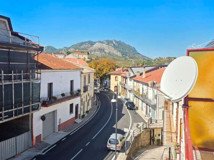 Appartamento trilocale in vendita in via san francesco, Montemarano