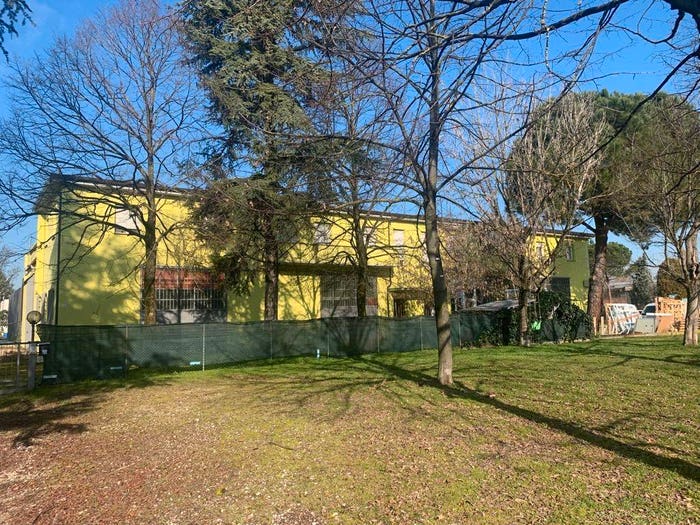 Casa con 6 locali in vendita in Zona Industriale Casola Canina, Imola