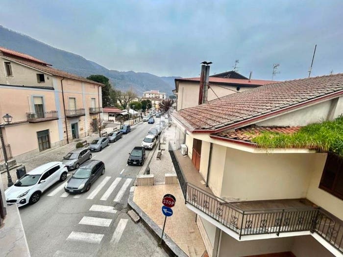 Appartamento quadrilocale in vendita in Via Roma, Trescine, Cervinara