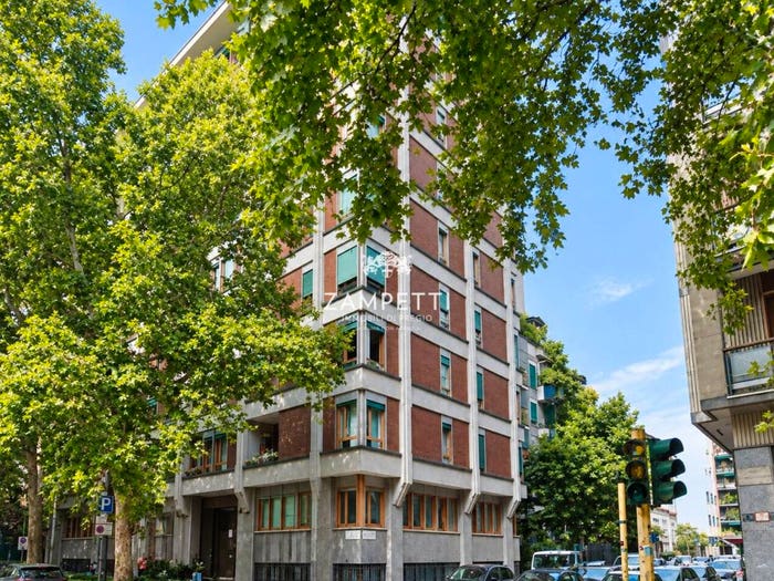Appartamento con 5 locali in vendita in Via Francesco Melzi D' Eril, Paolo Sarpi, Milano