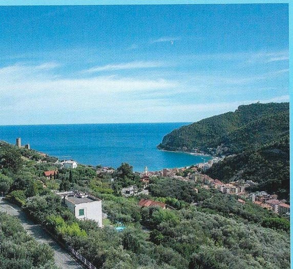 Appartamento trilocale in vendita in Via Ugo La Malfa, Voze, Noli