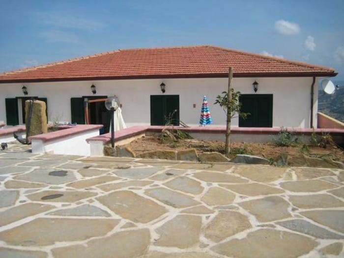 Casa con 6 locali in vendita in Contrada Noce Alta, Noce, Perdifumo