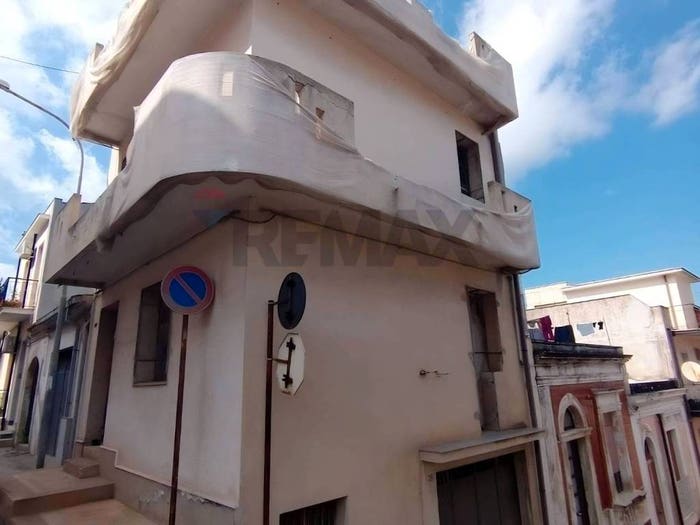 Casa con 6 locali in vendita in via Magenta, Canicattini Bagni