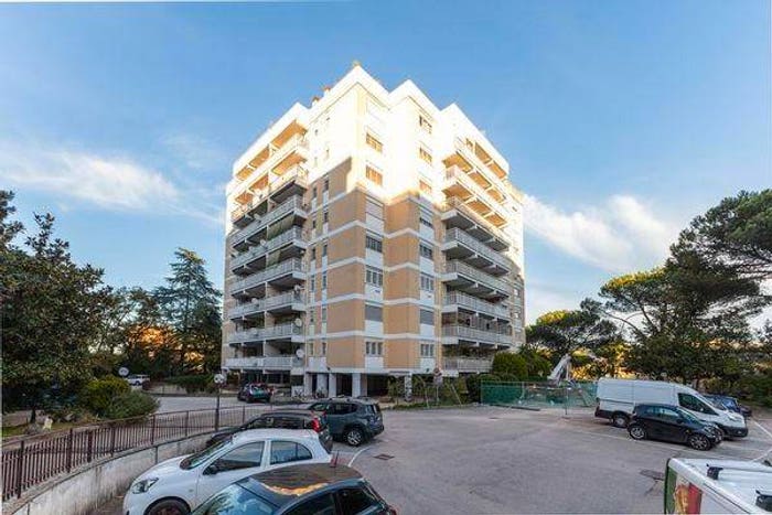 Appartamento quadrilocale in vendita in Via Arta Terme, Labaro, Roma