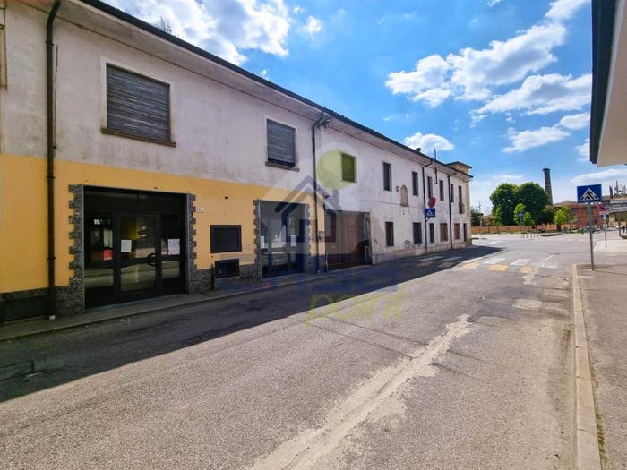 Casa quadrilocale in vendita in VIA DANTE, Centro, Livraga