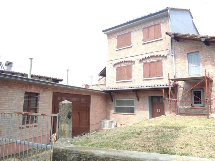 Casa con 6 locali in vendita in Via Moiola, Spineto Scrivia