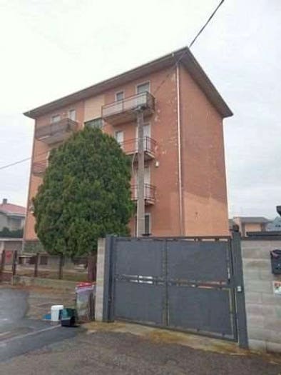 Appartamento trilocale in vendita in Via C Battisti, Solbiate Olona